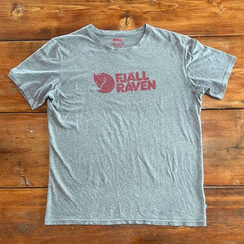 Fjallraven T shirt: Men’s XXL